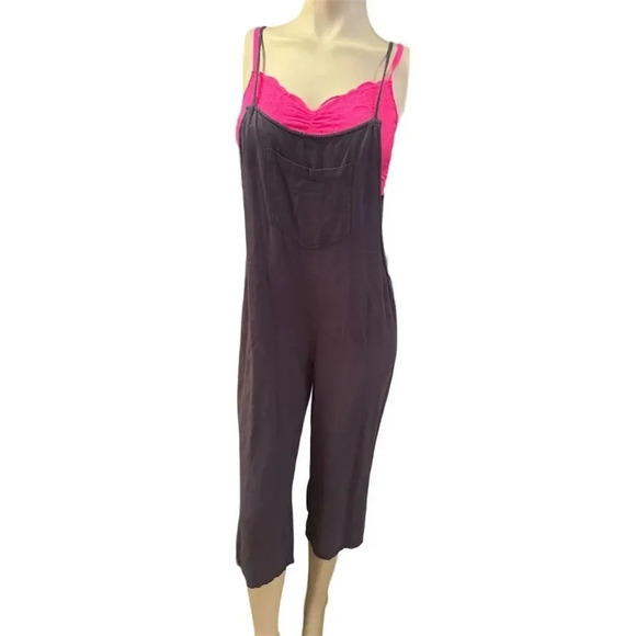 Loveriche Casual Gray Sleeveless Cropped  Relaxed Fit Front Pocket romper - Picture 1 of 13